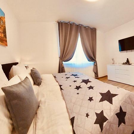 Apartament Comfort Primaverii ริชนอฟ ภายนอก รูปภาพ
