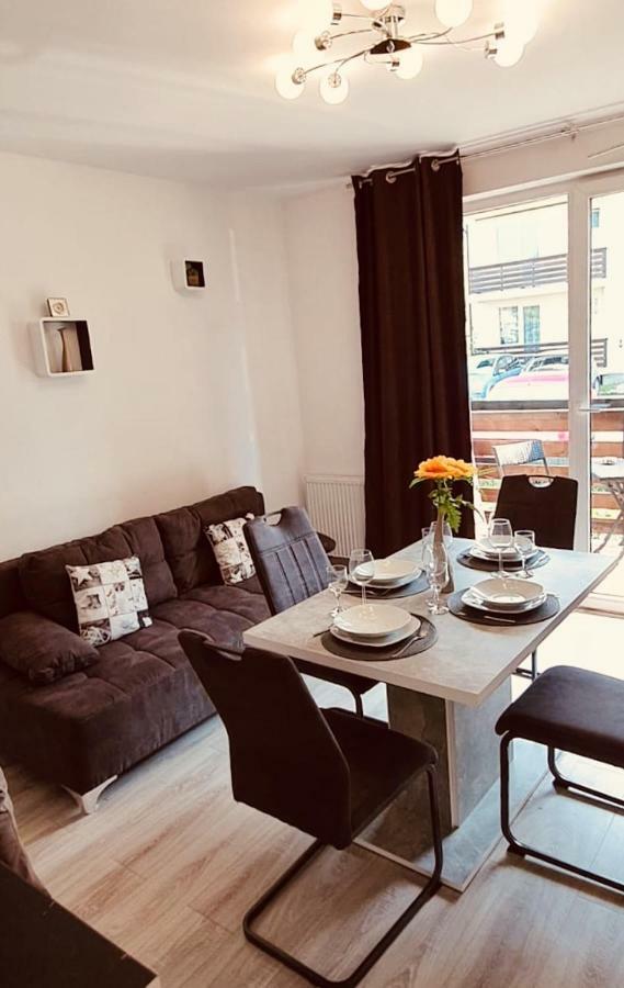 Apartament Comfort Primaverii ริชนอฟ ภายนอก รูปภาพ