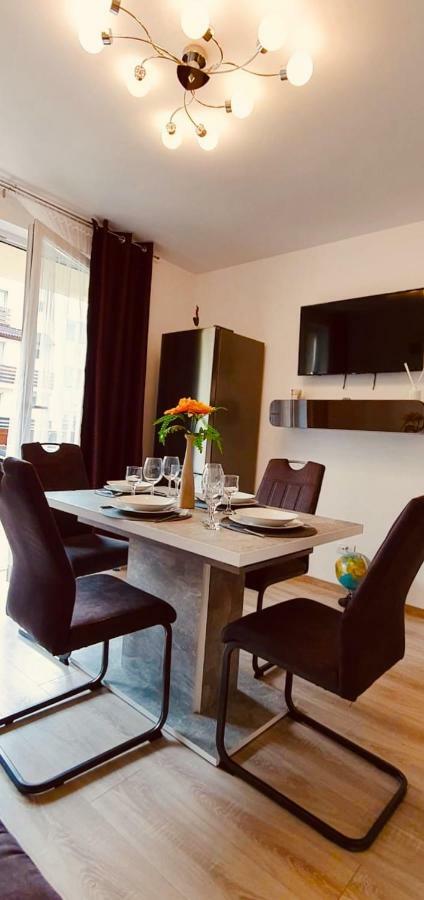 Apartament Comfort Primaverii ริชนอฟ ภายนอก รูปภาพ